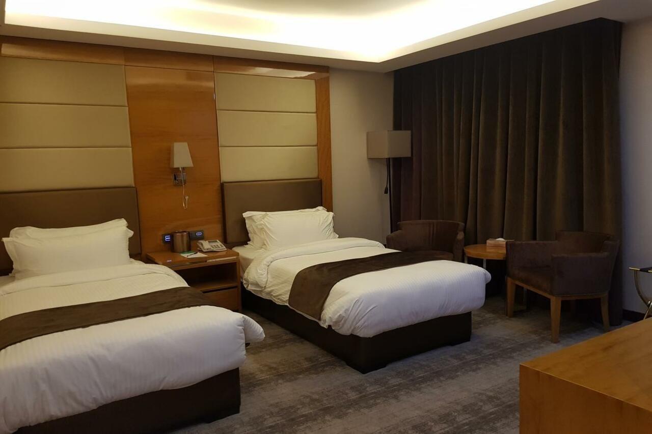 Gloria Hotel Amman Buitenkant foto