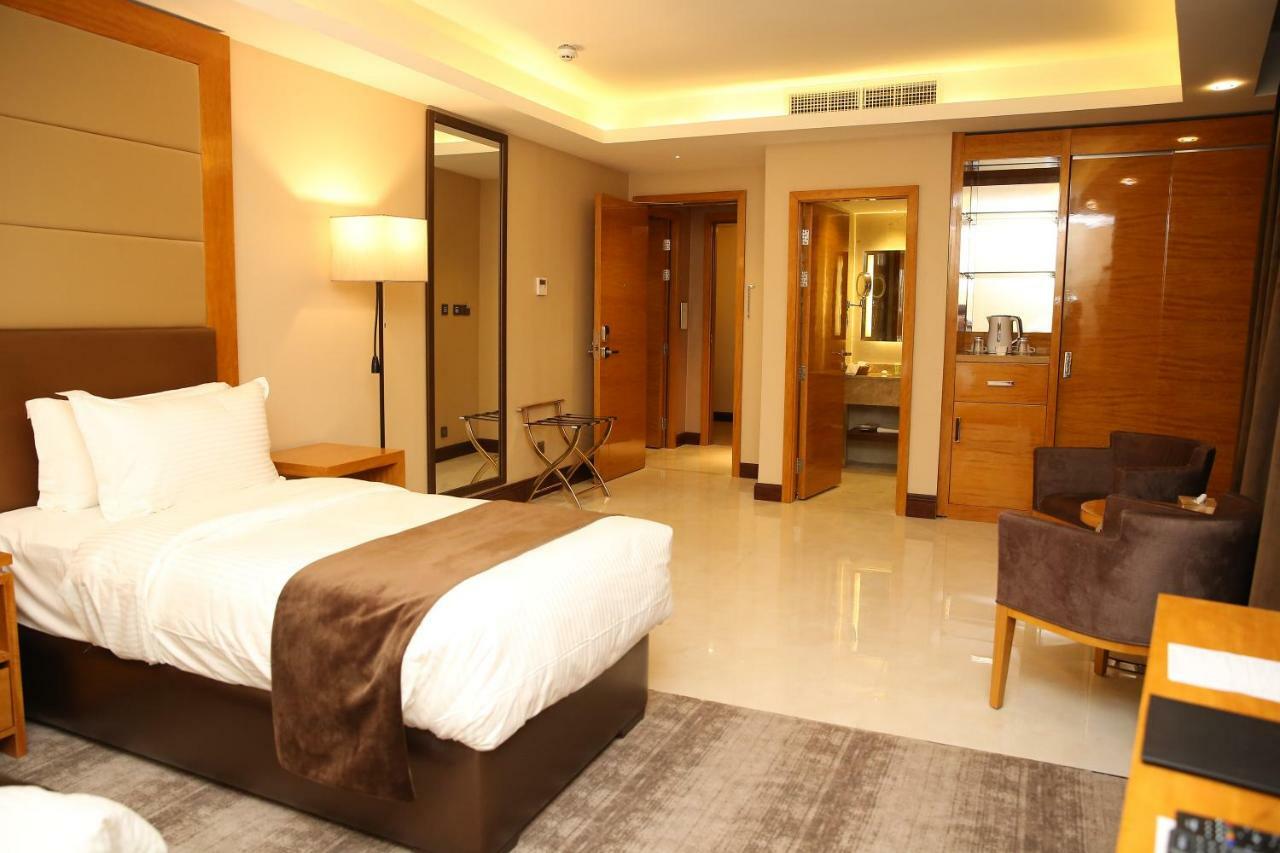 Gloria Hotel Amman Buitenkant foto